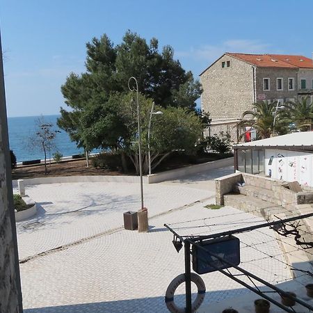 Oaza Hotel Petrovac Exterior photo