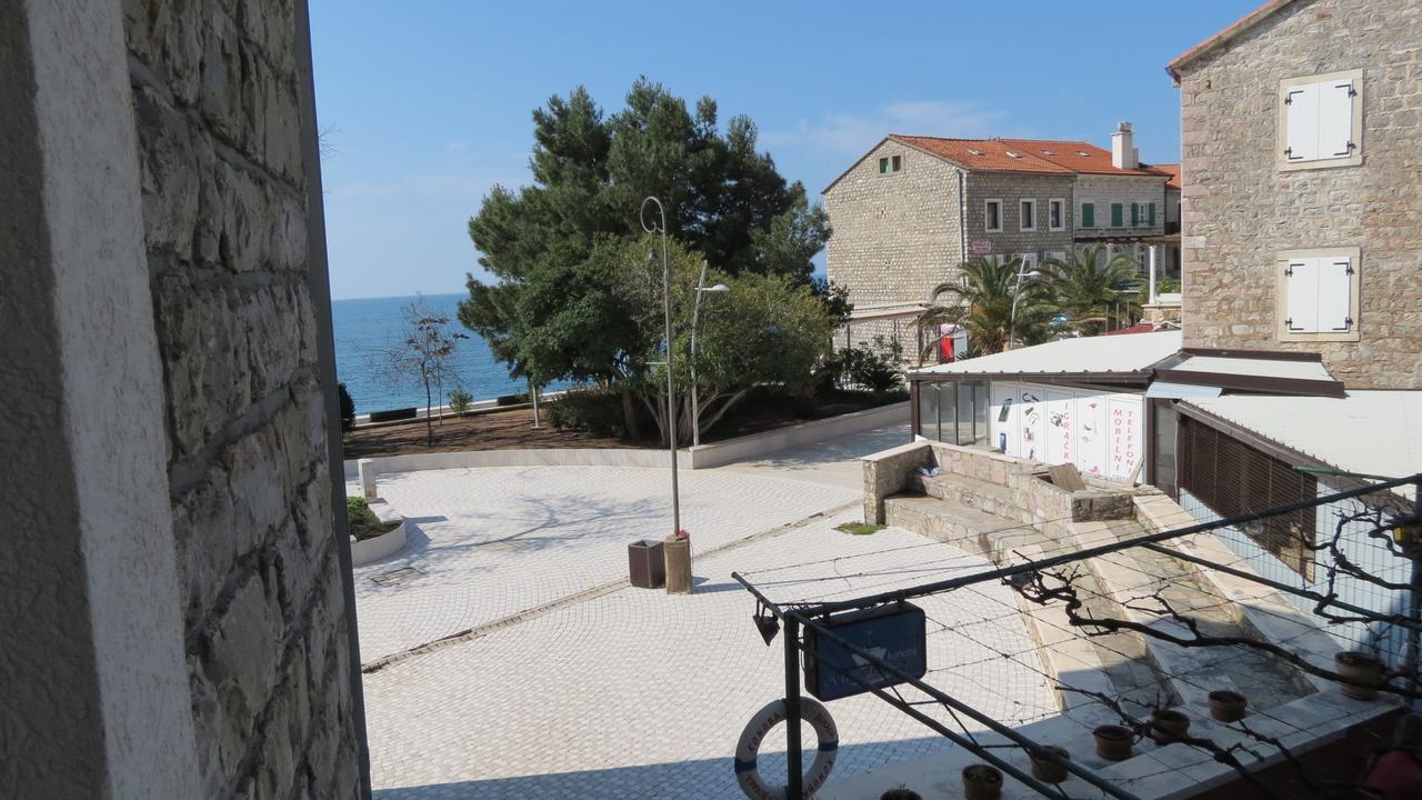 Oaza Hotel Petrovac Exterior photo