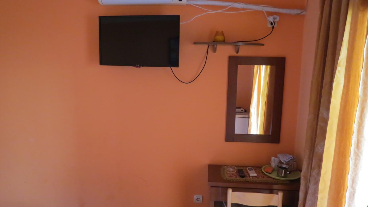 Oaza Hotel Petrovac Exterior photo